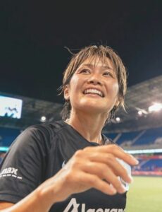 Smiling Nahomi Kawasumi